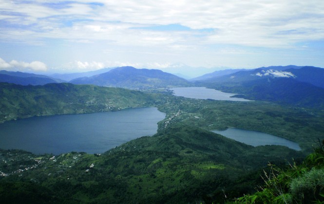 Danau Kembar